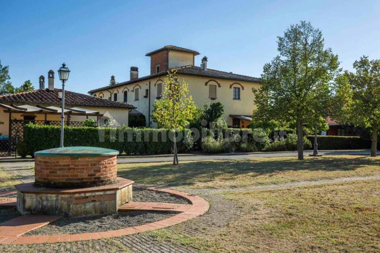 Casa Vacanza Villaggio Poggio Rosso Ареццо Экстерьер фото